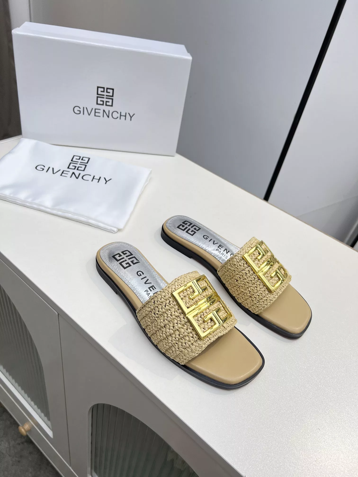 givenchy chaussons pour femme s_12a253b1